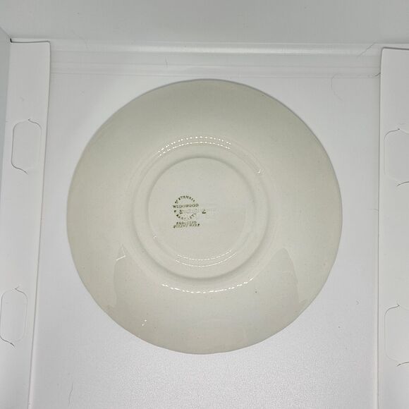 VTG Wedgwood Queensware Etruria & Barlaston Lavender & Cream‎ Cup & Saucer Set - Picture 6 of 7